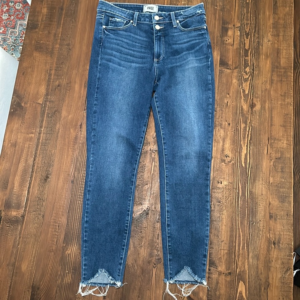 Paige Medium Wash Hoxton Ankle Jean